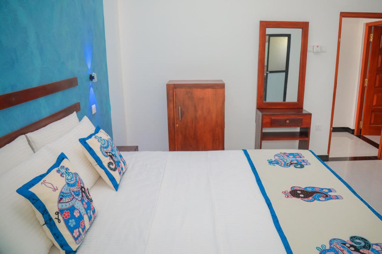 Blue Berry Villa Hikkaduwa Extérieur photo