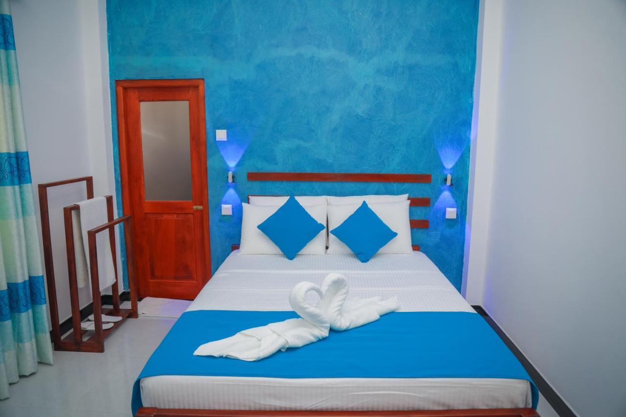 Blue Berry Villa Hikkaduwa Extérieur photo